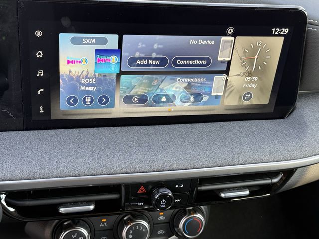 2025 Nissan Kicks SV AWD - Photo 16