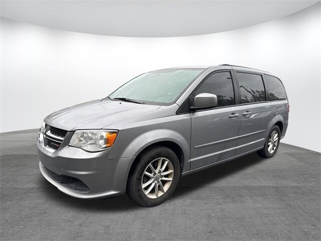2016 Dodge Grand Caravan SXT photo 2