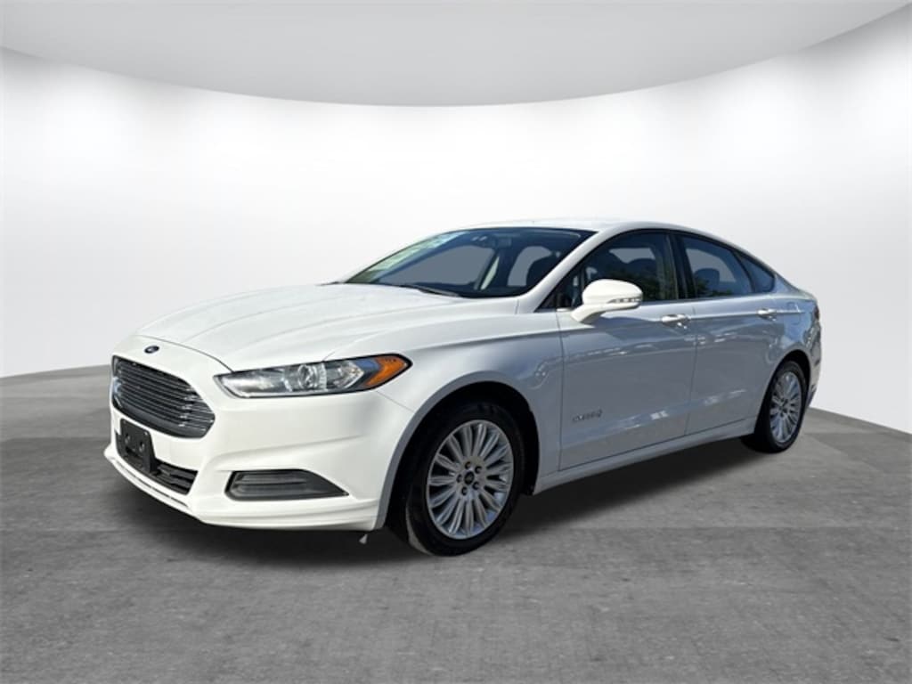 Used 2014 Ford Fusion Hybrid SE Sedan
