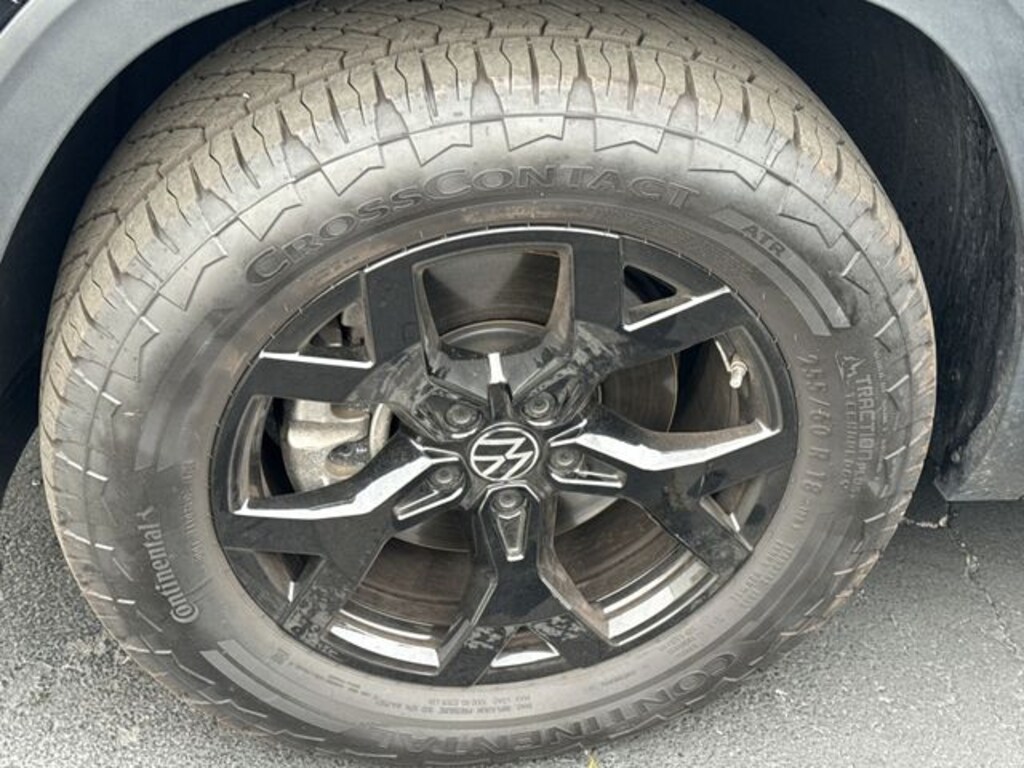 Used 2025 Volkswagen Atlas 2.0T Peak Edition SUV