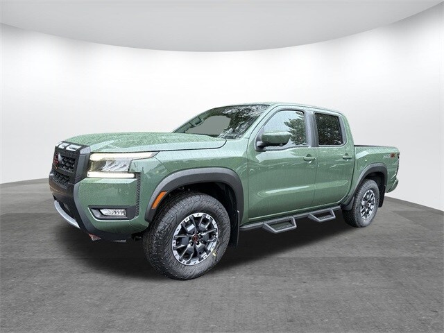 2026 Nissan Frontier PRO-4X photo 2