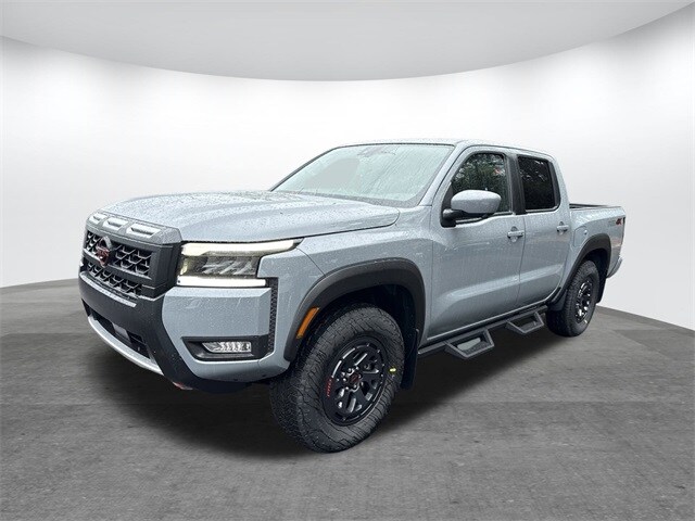 2026 Nissan Frontier PRO-4X photo 2