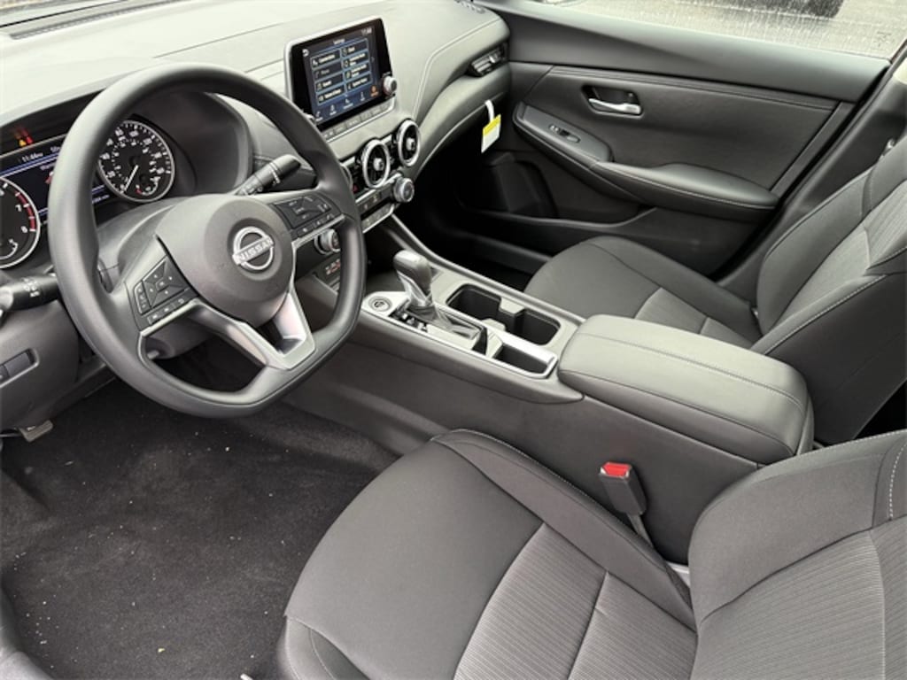 New 2025 Nissan Sentra SV Sedan