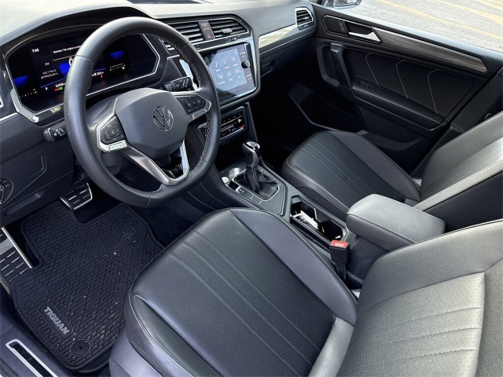 Used 2023 Volkswagen Tiguan 2.0T SE R-Line Black SUV