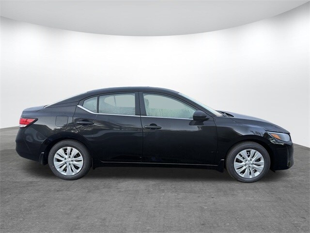 2025 Nissan Sentra S photo 3