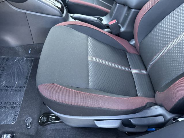 2025 Nissan Versa Sedan SR - Photo 7