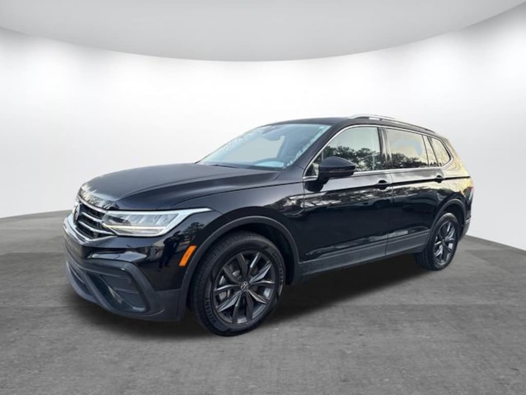 Used 2023 Volkswagen Tiguan 2.0T SE SUV