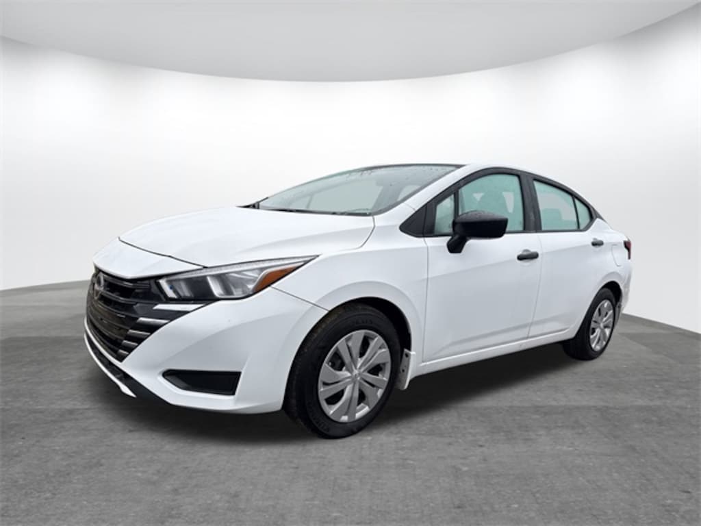 Used 2024 Nissan Versa 1.6 S Sedan