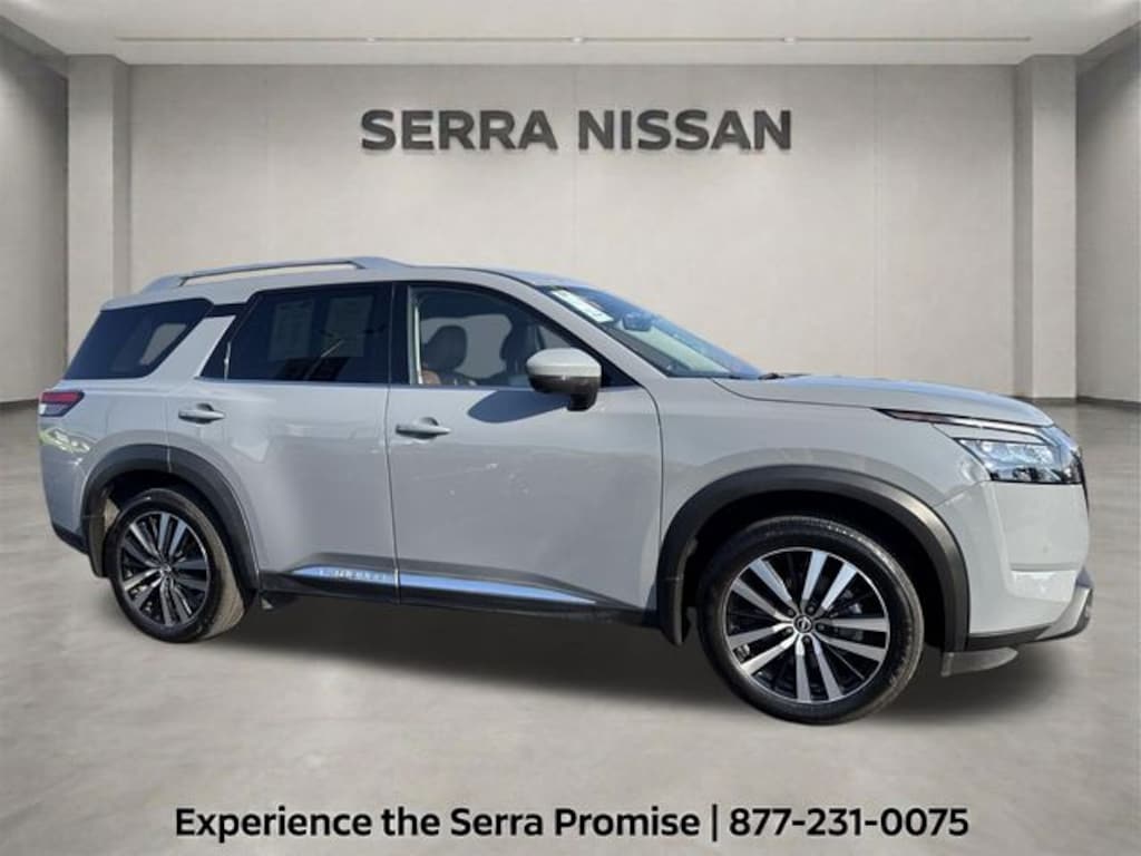 Used 2025 Nissan Pathfinder Platinum SUV