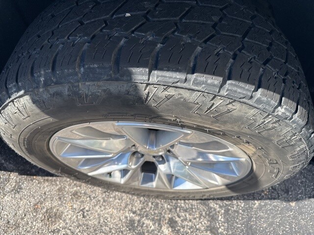 2019 Chevrolet Silverado 1500 LTZ photo 2