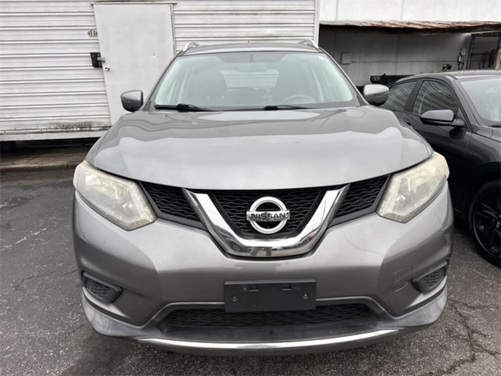 Used 2016 Nissan Rogue SV SUV