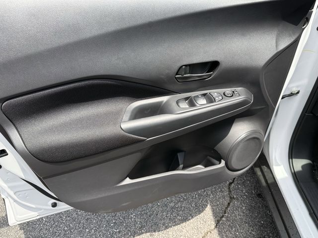 2025 Nissan KICKS PLAY Base - Photo 8