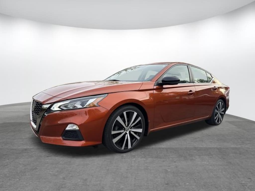 Used 2020 Nissan Altima 2.0 SR Sedan