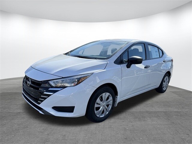 2025 Nissan Versa 1.6 S photo 2