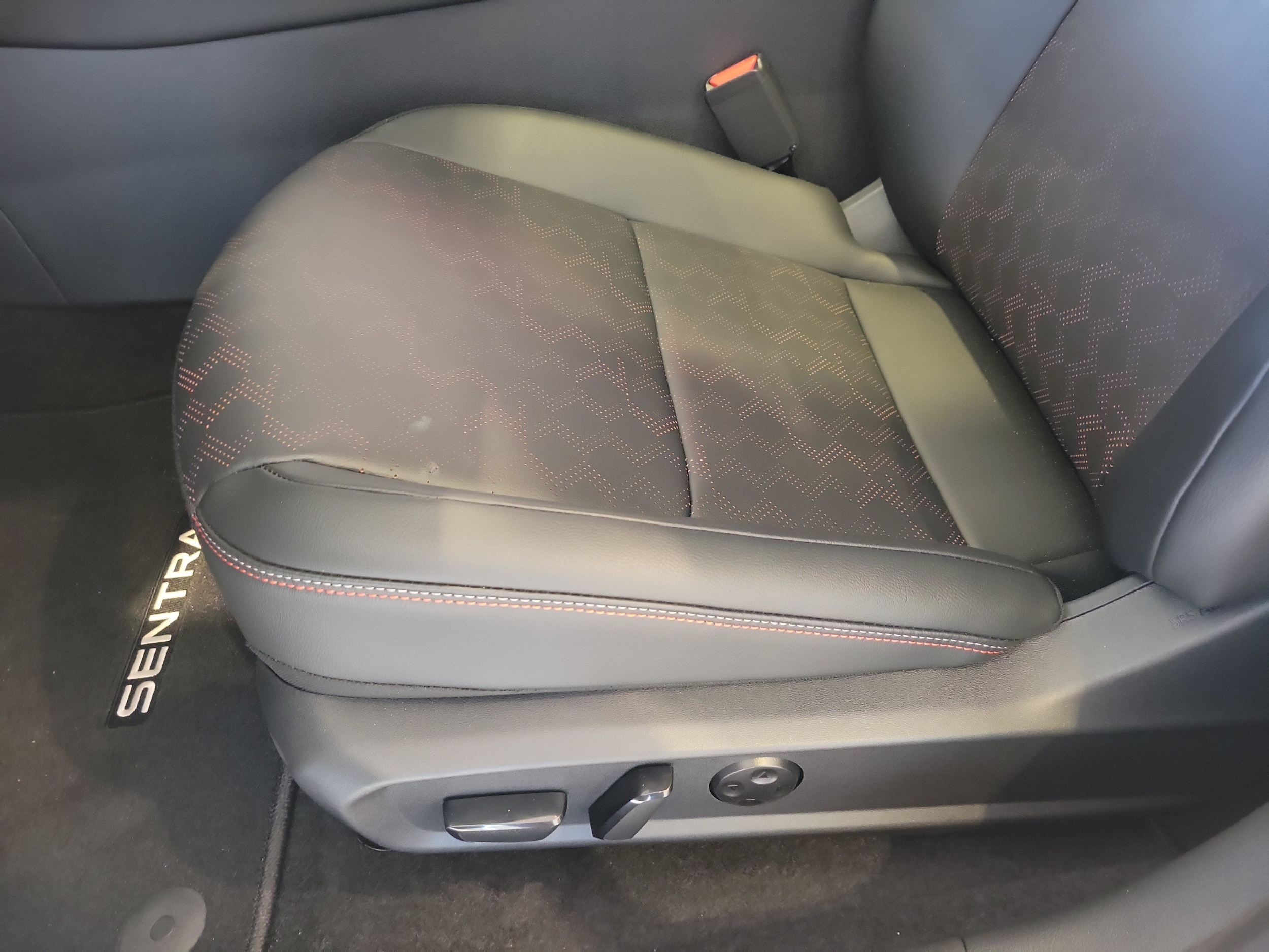 2026 Nissan Sentra SR - Photo 10
