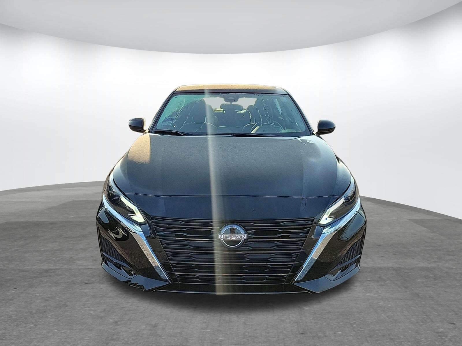 2025 Nissan Altima S photo 2