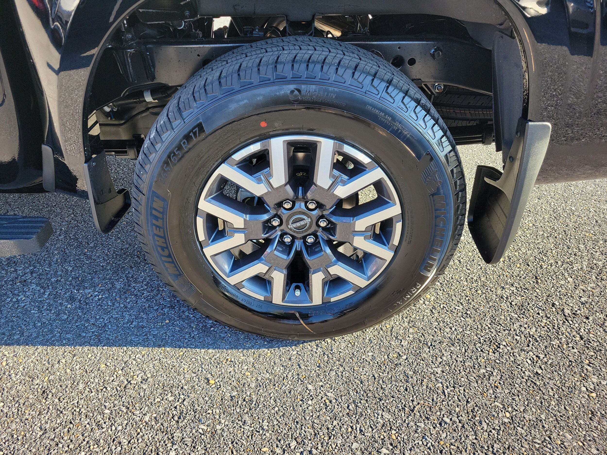 2026 Nissan Frontier SV - Photo 8