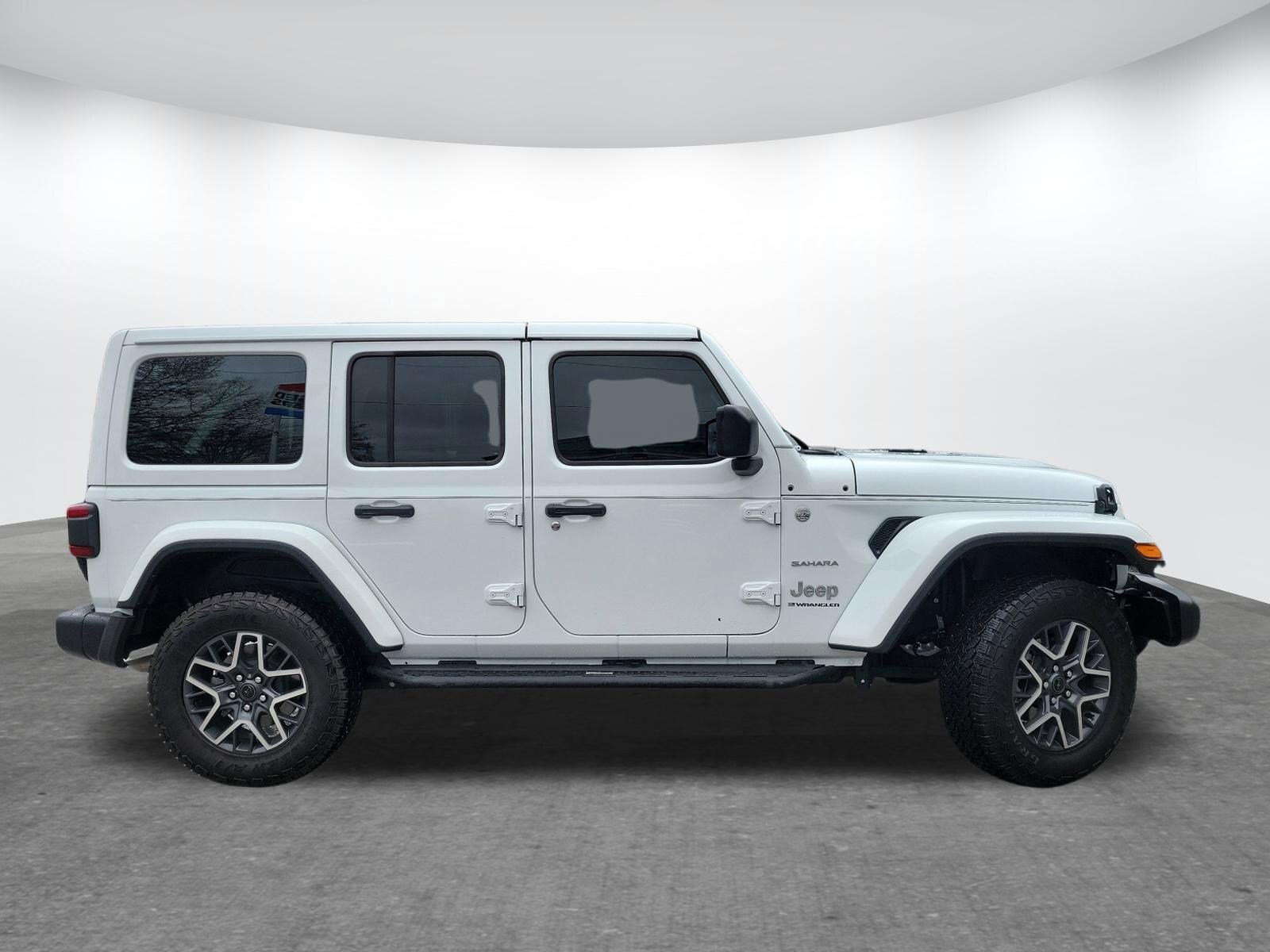 2024 Jeep Wrangler Sahara photo 4