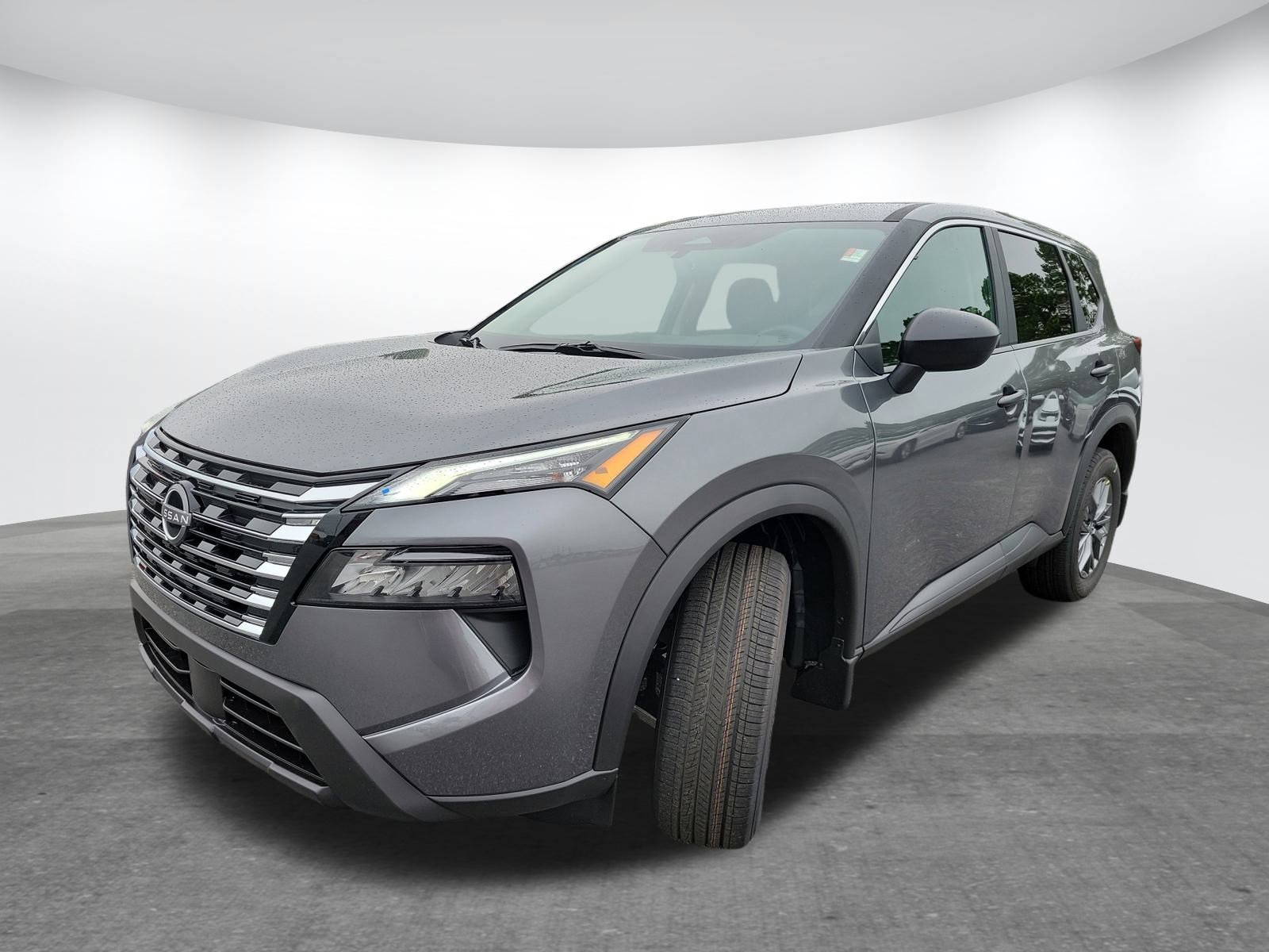 2026 Nissan Rogue S photo 2