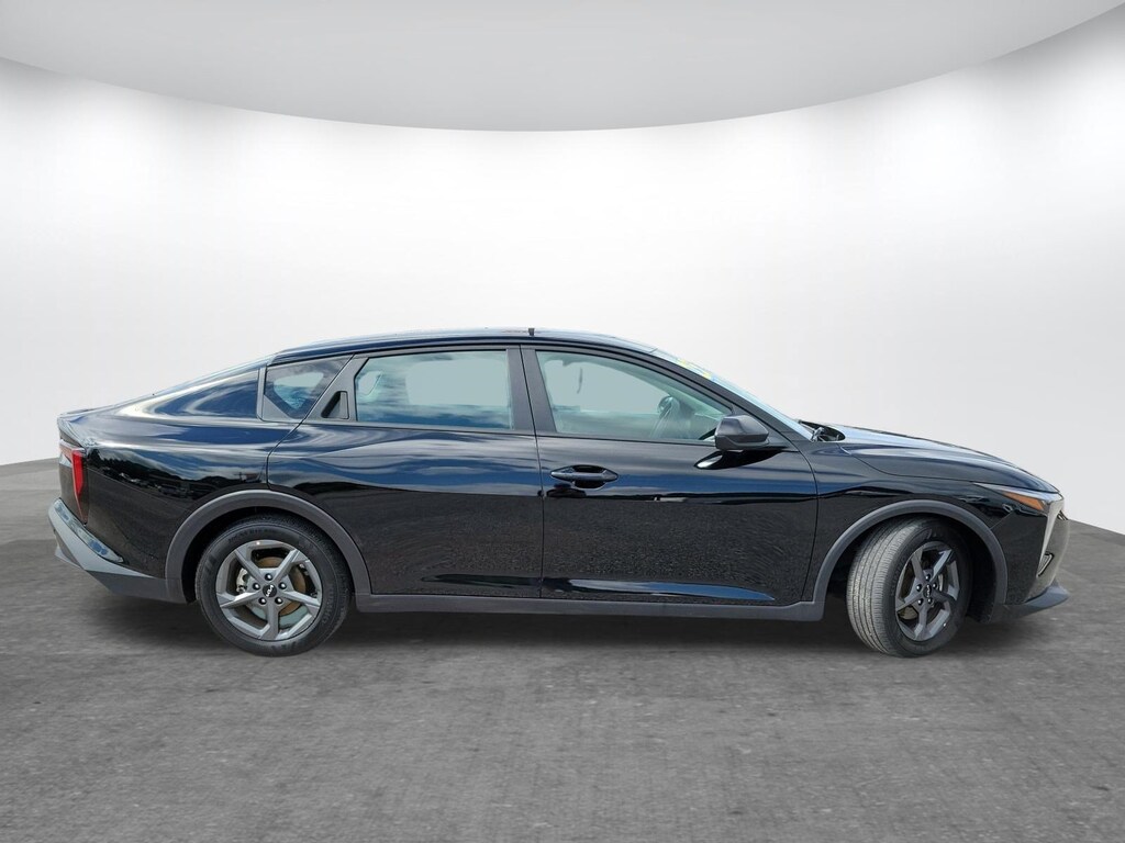 Used 2025 Kia K4 LXS Sedan