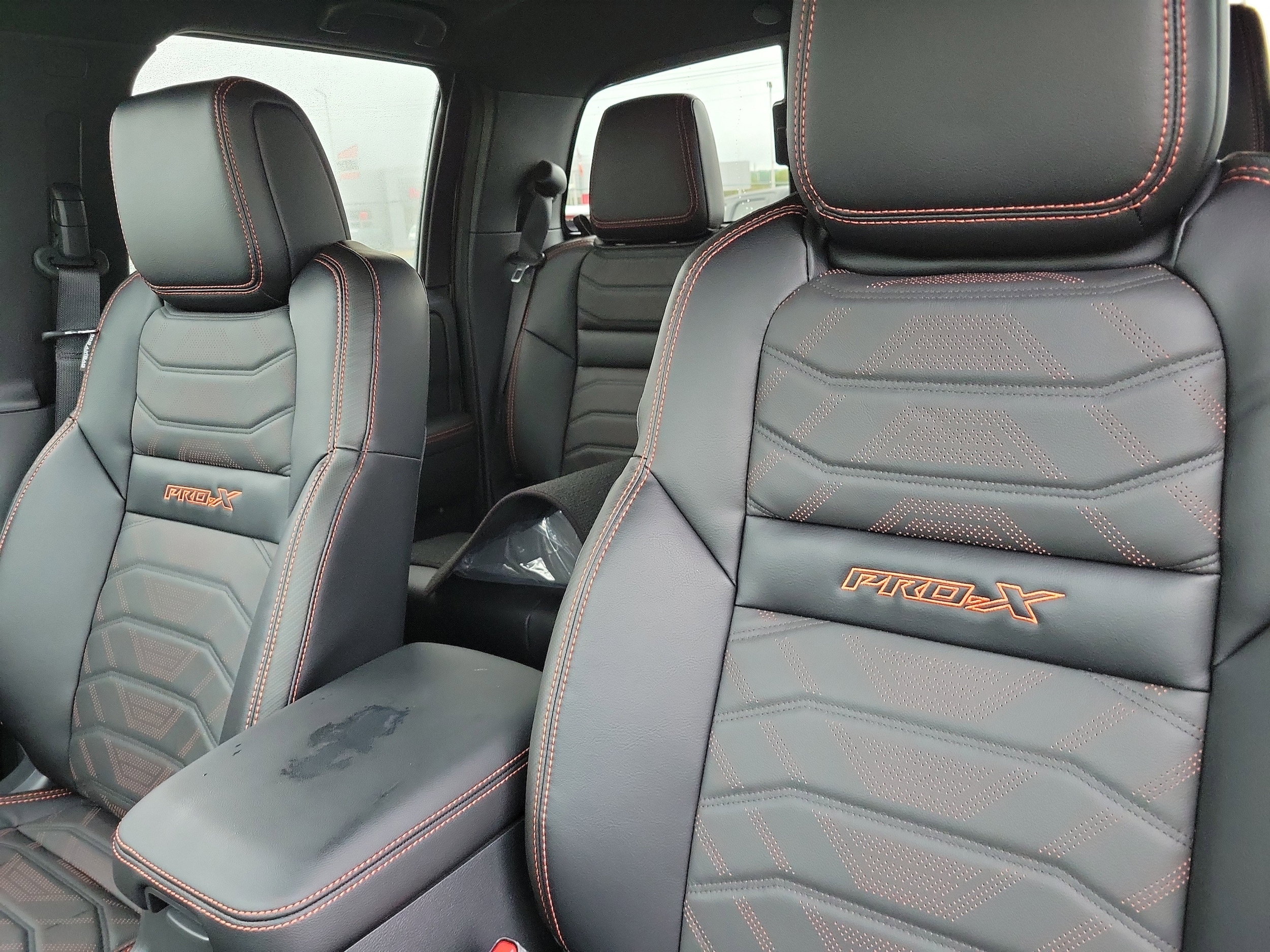 2026 Nissan Frontier PRO-X - Photo 14