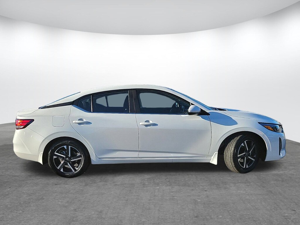 New 2025 Nissan Sentra SV Sedan