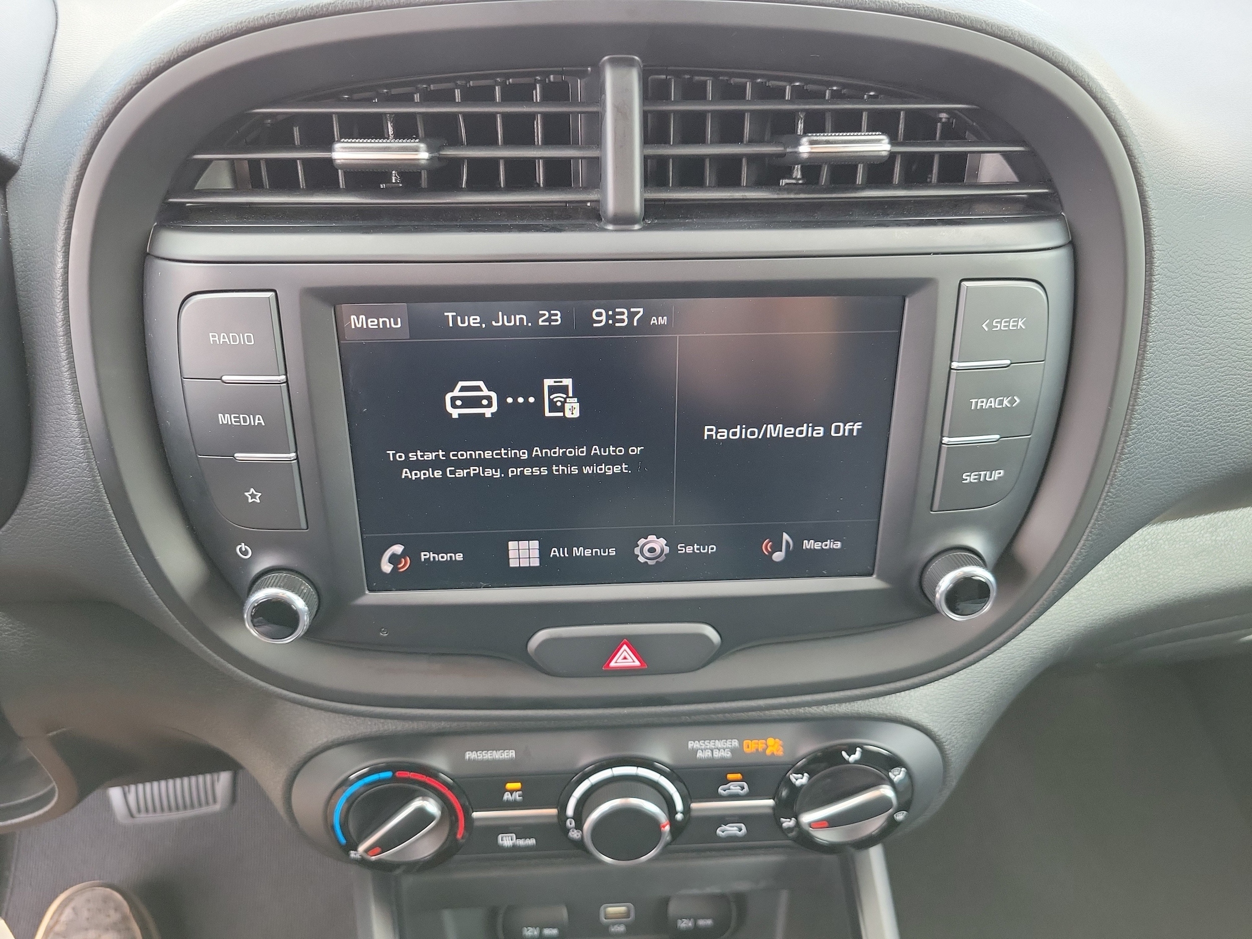 2025 Kia Soul LX - Photo 15