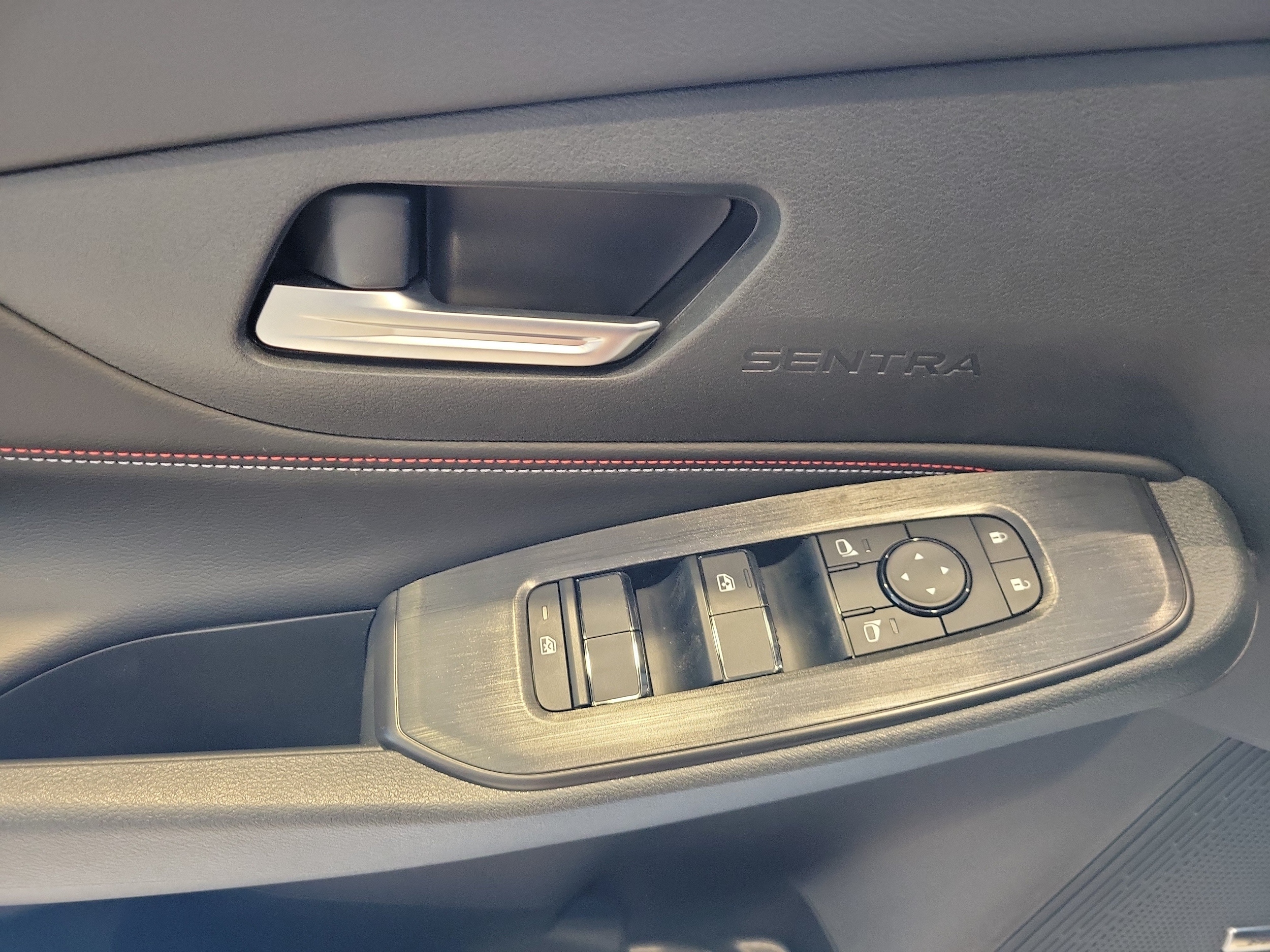 2026 Nissan Sentra SR - Photo 24