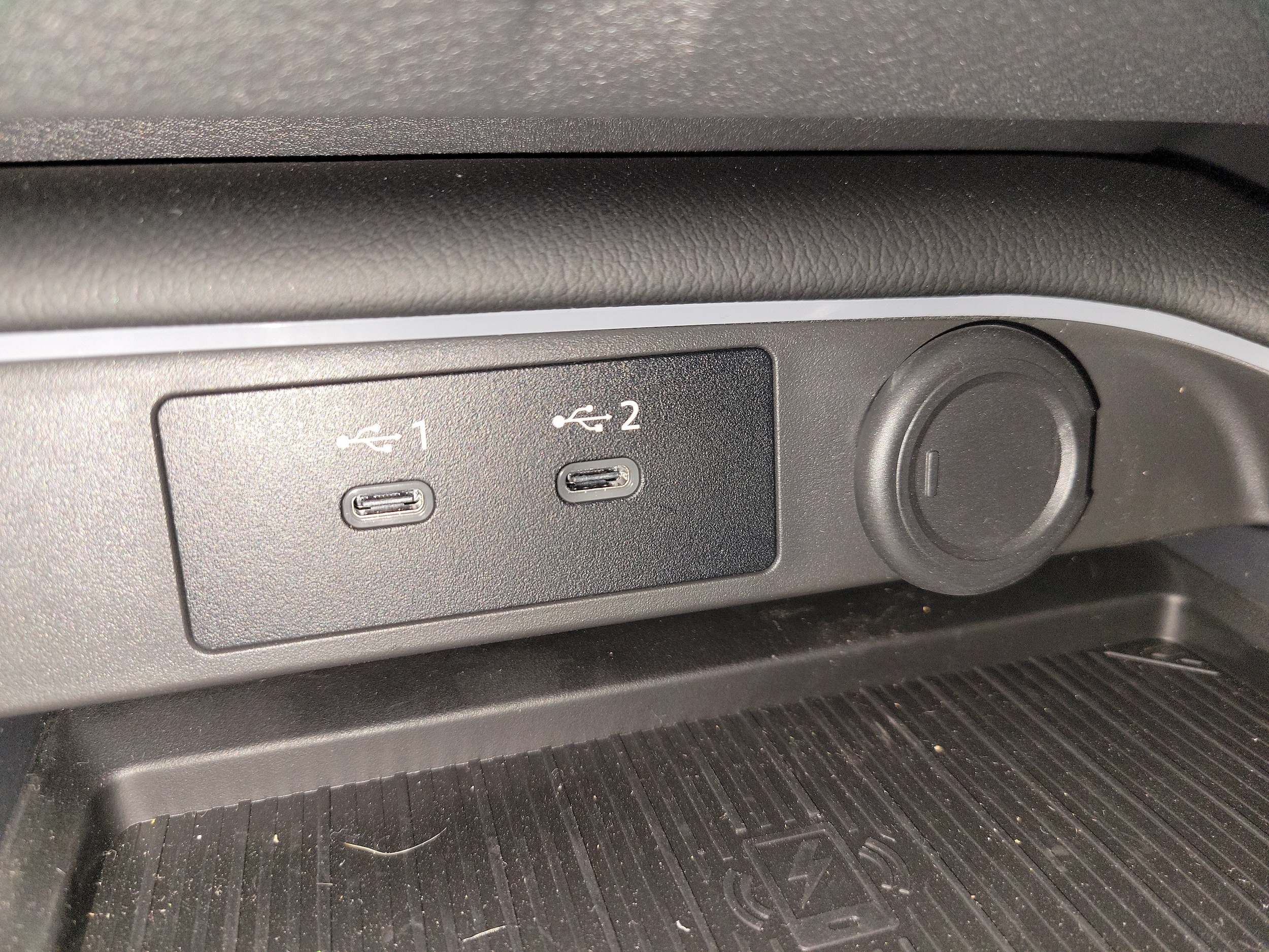 2026 Nissan Sentra SR - Photo 17