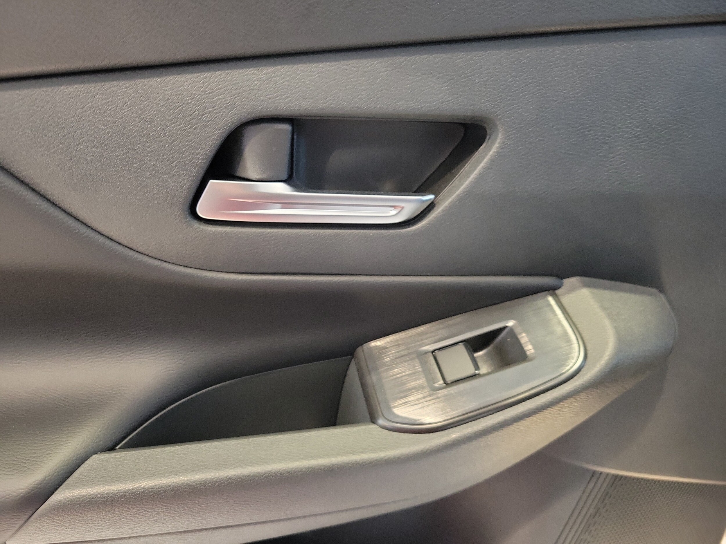 2026 Nissan Sentra SR - Photo 25