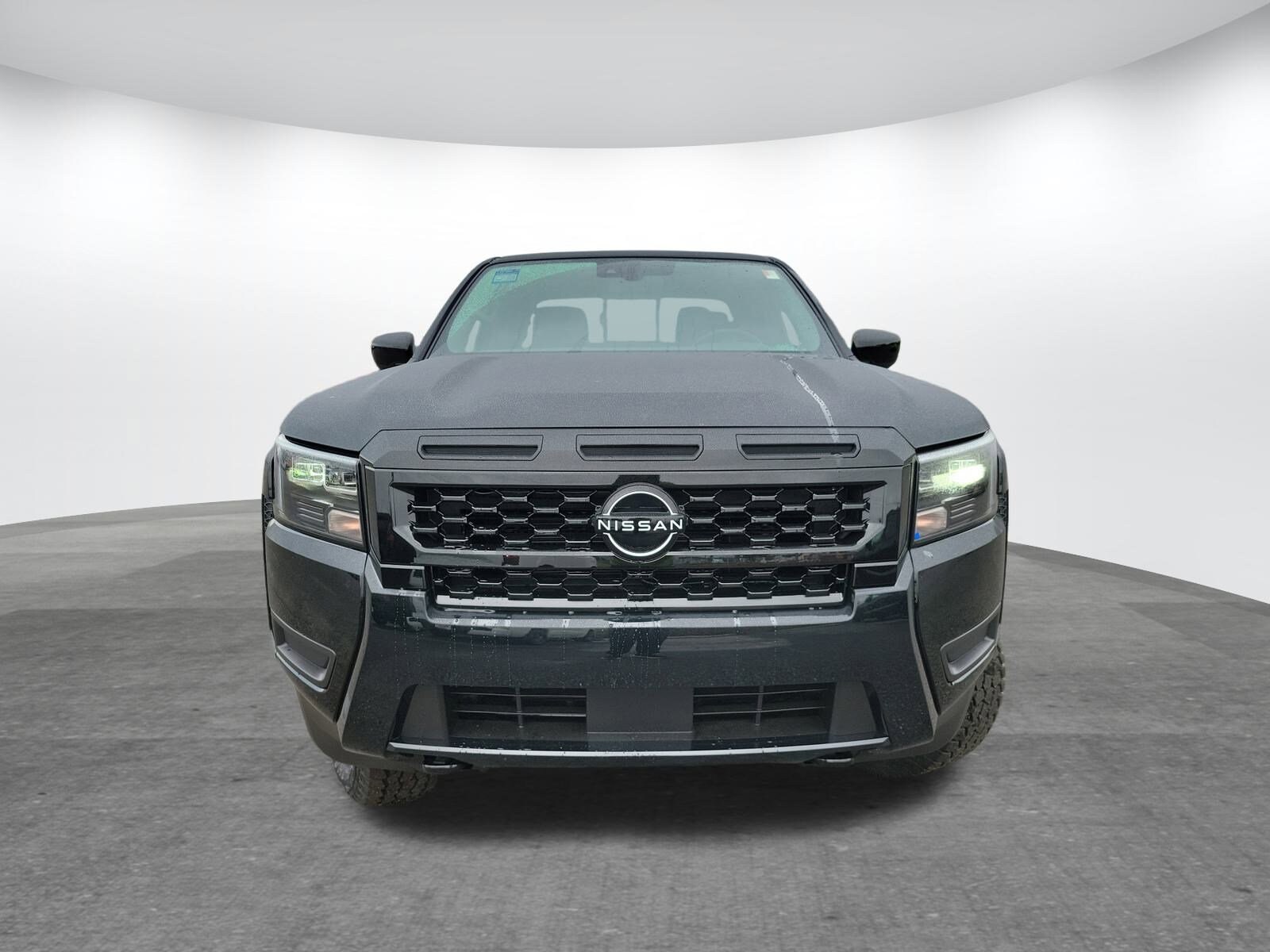 2026 Nissan Frontier SV photo 2