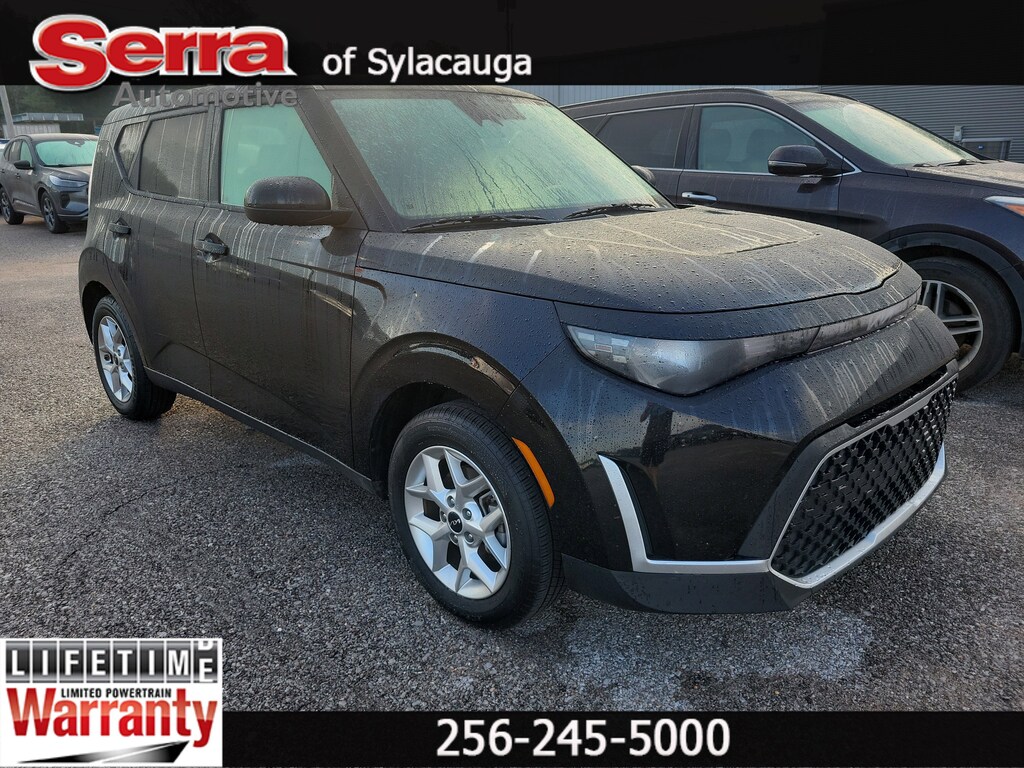 Used 2025 Kia Soul LX Hatchback