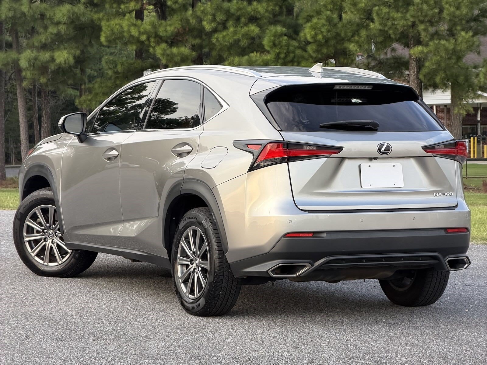 2019 Lexus NX 300 - Photo 9