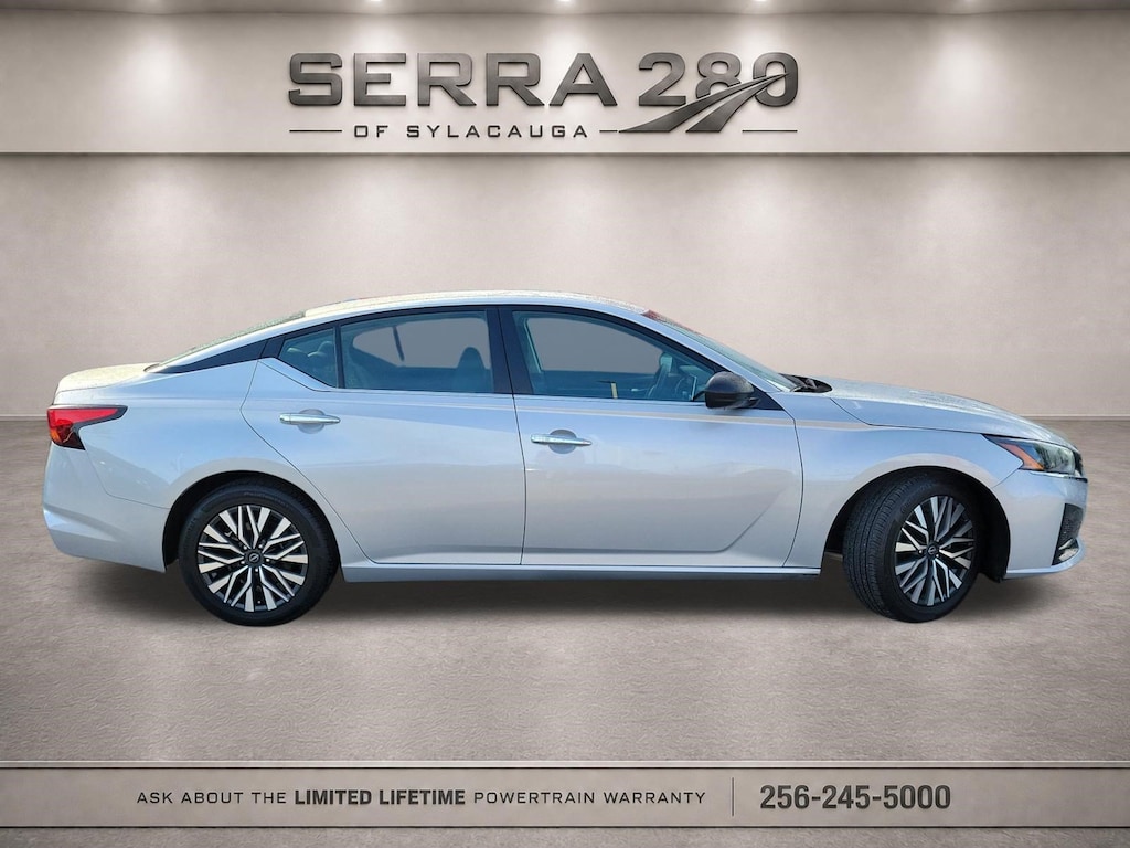 Used 2024 Nissan Altima 2.5 SV Sedan