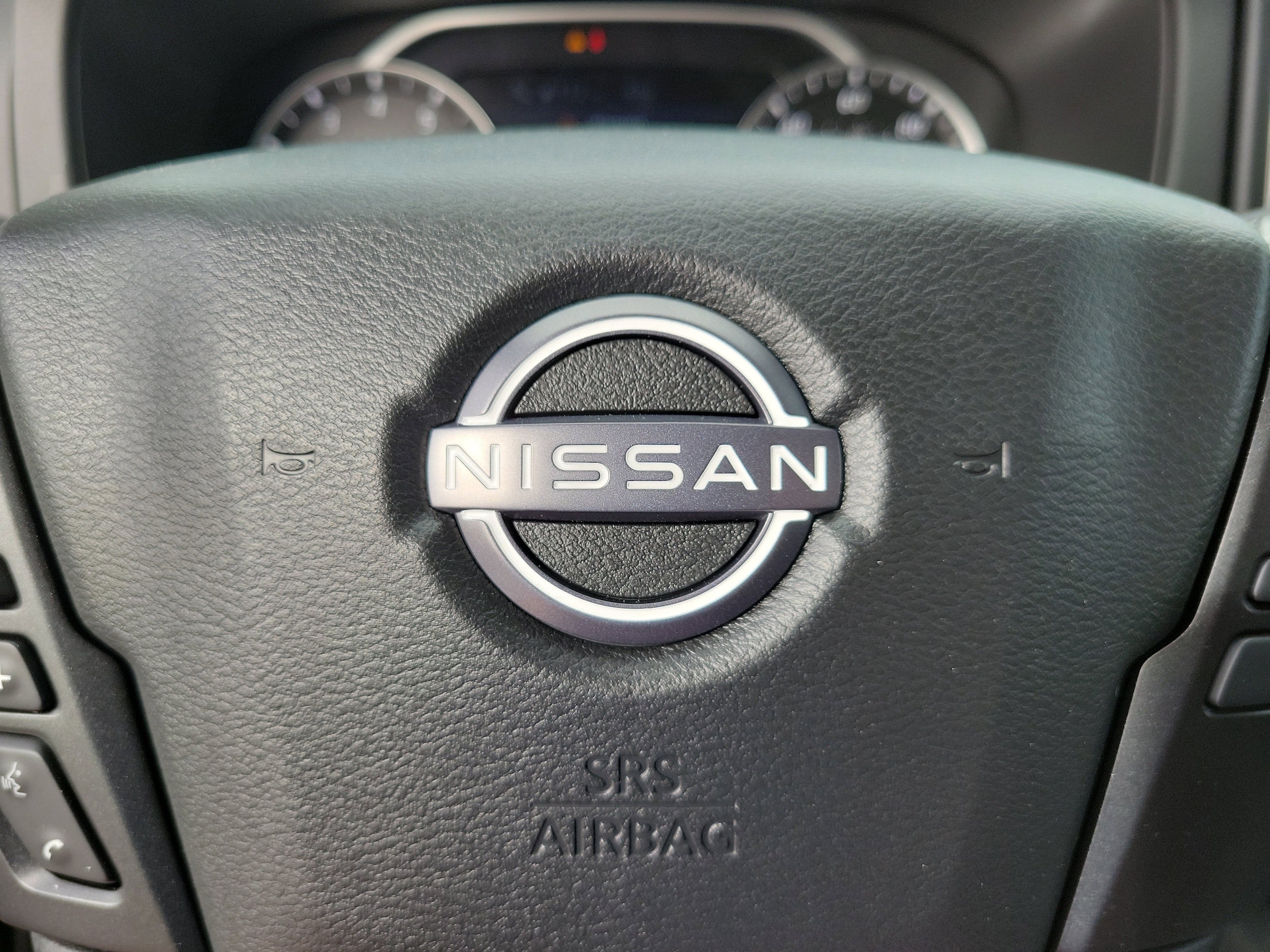 2025 Nissan Frontier SV - Photo 30