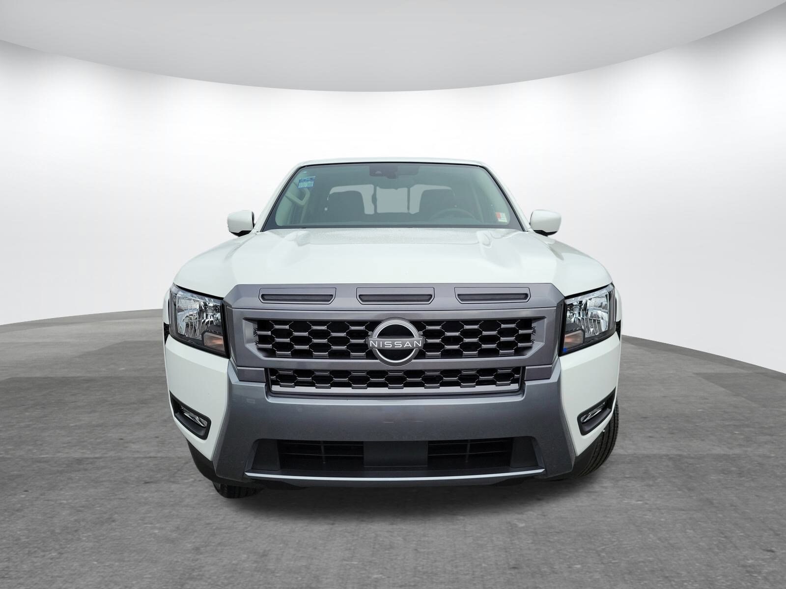 2025 Nissan Frontier SV photo 2