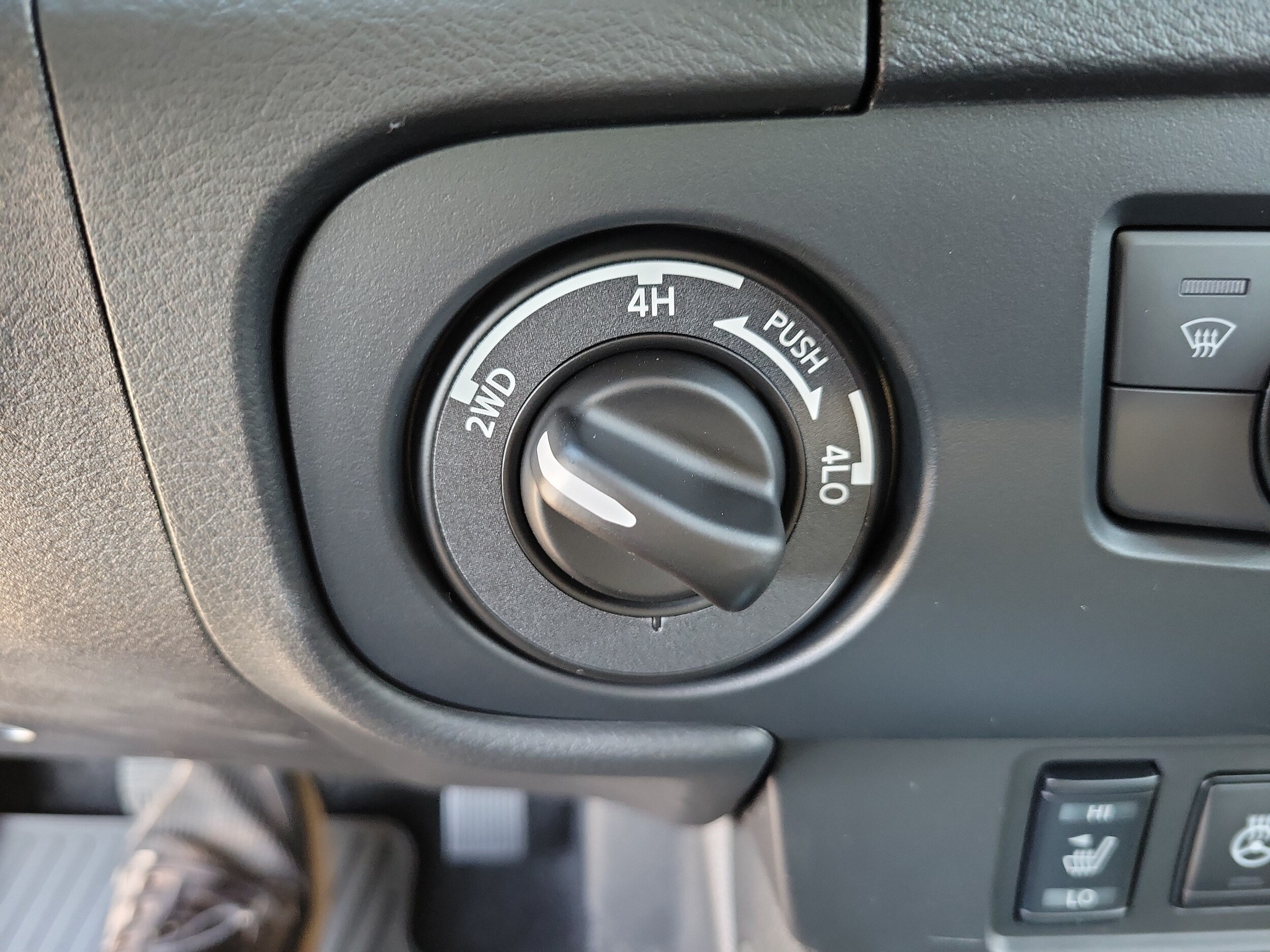 2026 Nissan Frontier SV - Photo 26