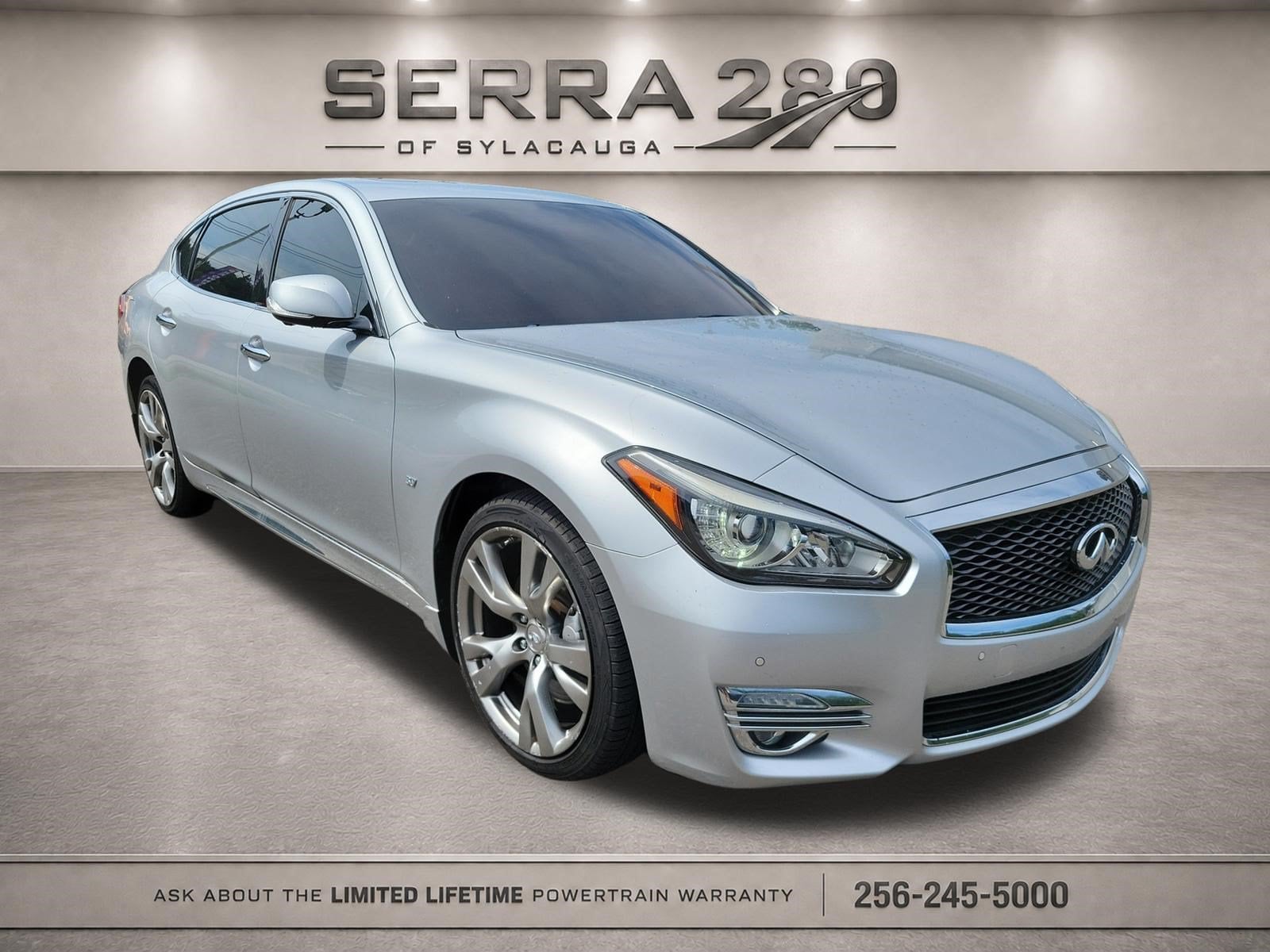 2017 INFINITI Q70L
