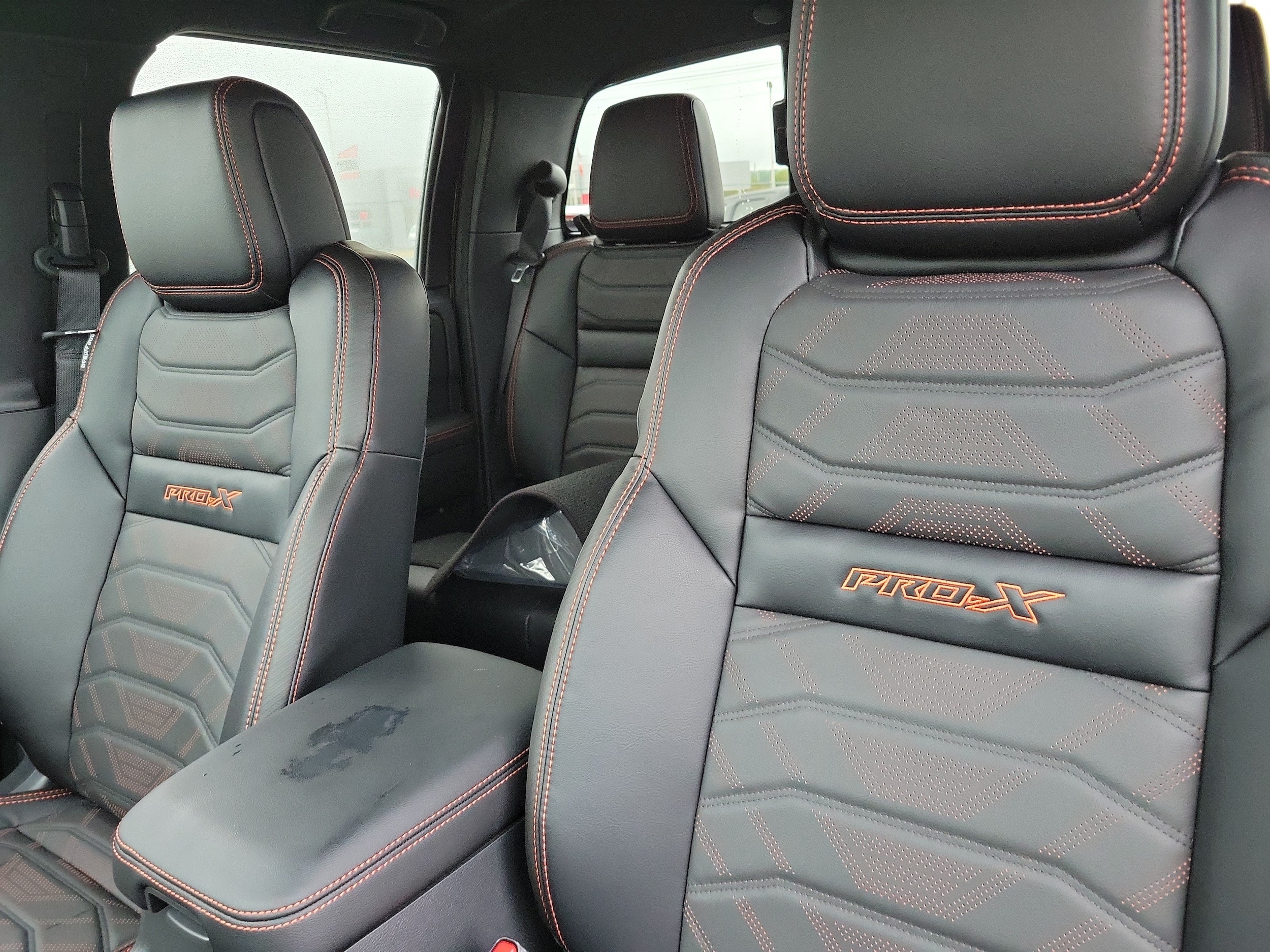 2026 Nissan Frontier PRO-X - Photo 14