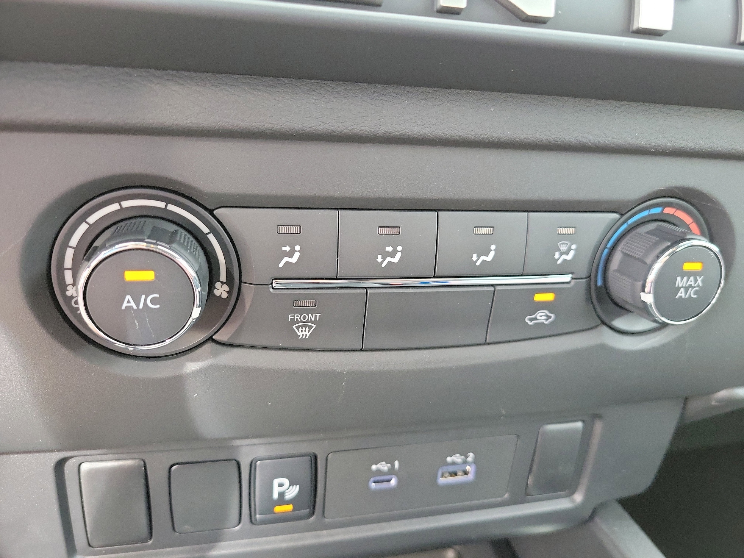 2025 Nissan Frontier SV - Photo 23