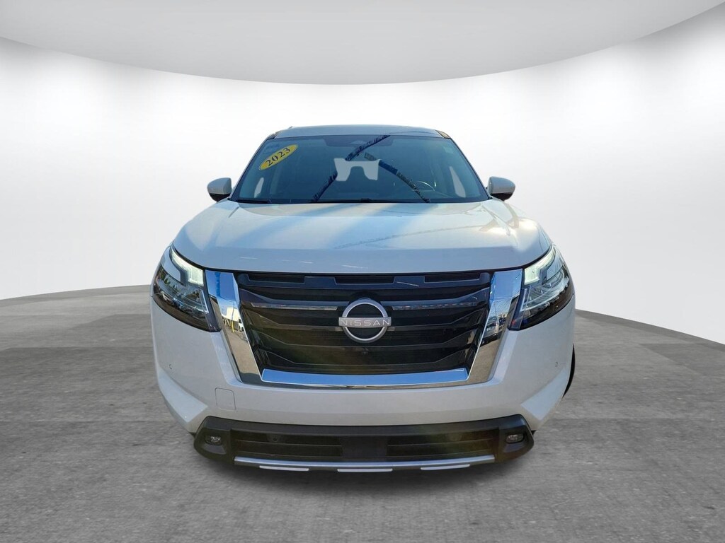 Used 2023 Nissan Pathfinder SL SUV
