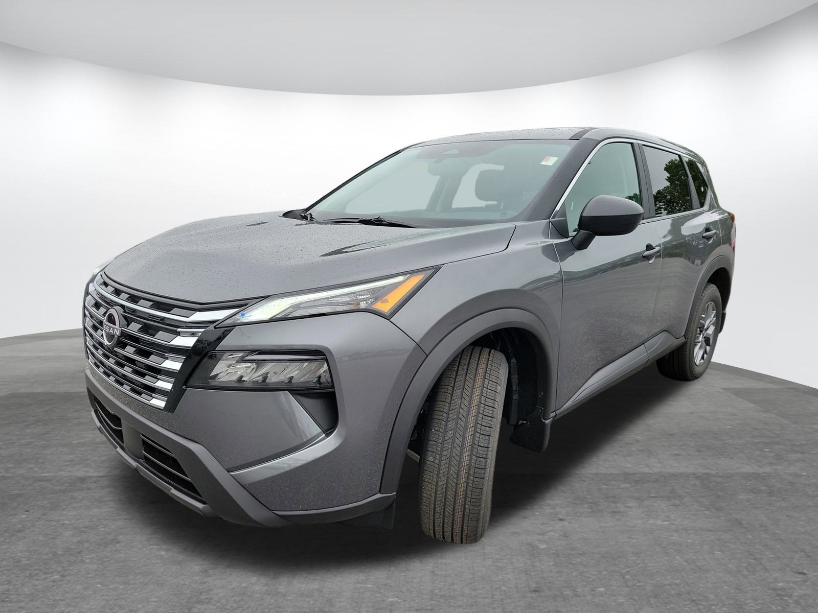 2026 Nissan Rogue S photo 2