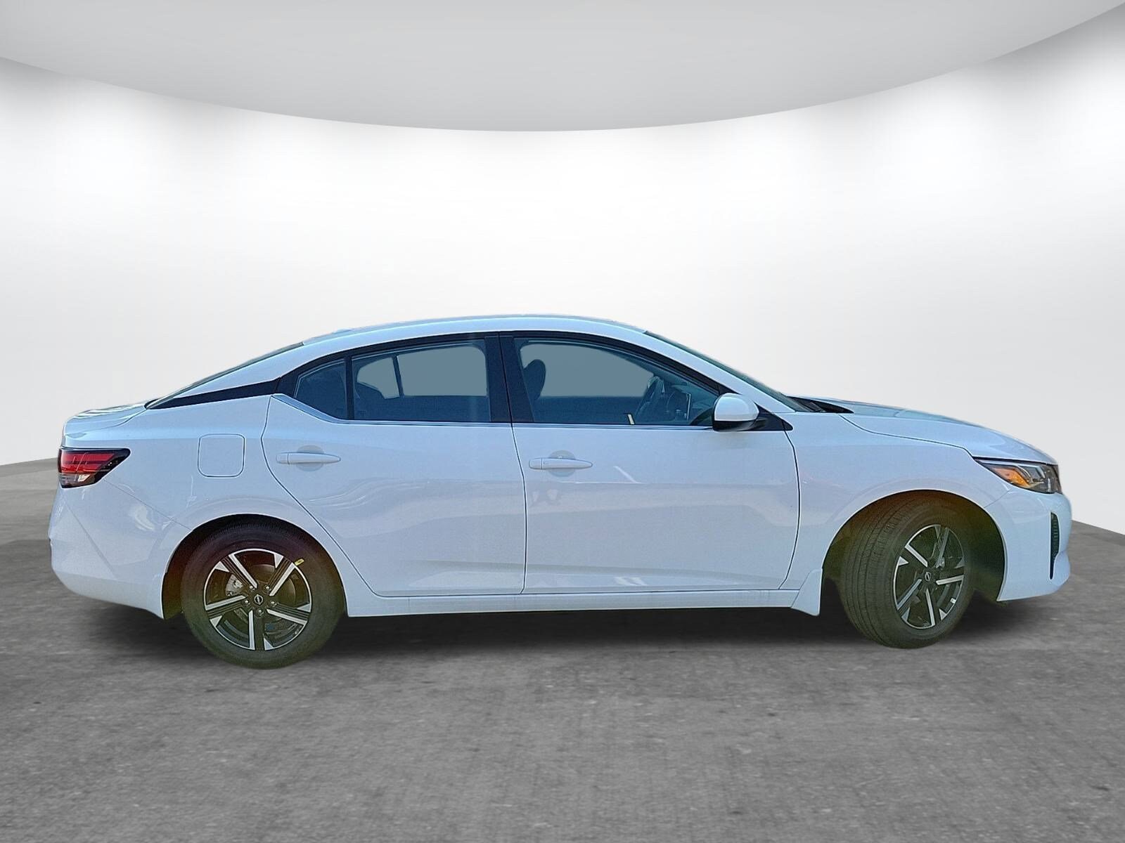 2025 Nissan Sentra SV photo 4