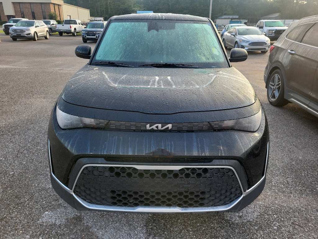 Used 2025 Kia Soul LX Hatchback