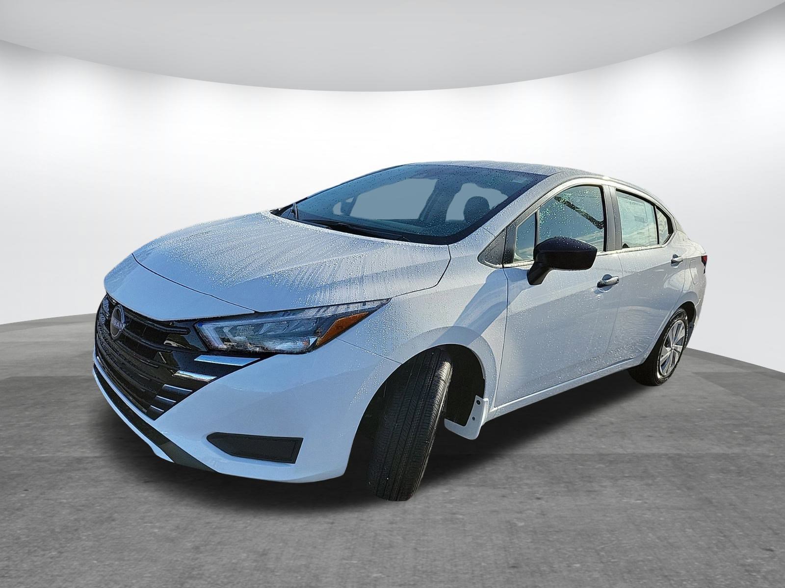 2025 Nissan Versa 1.6 S photo 3