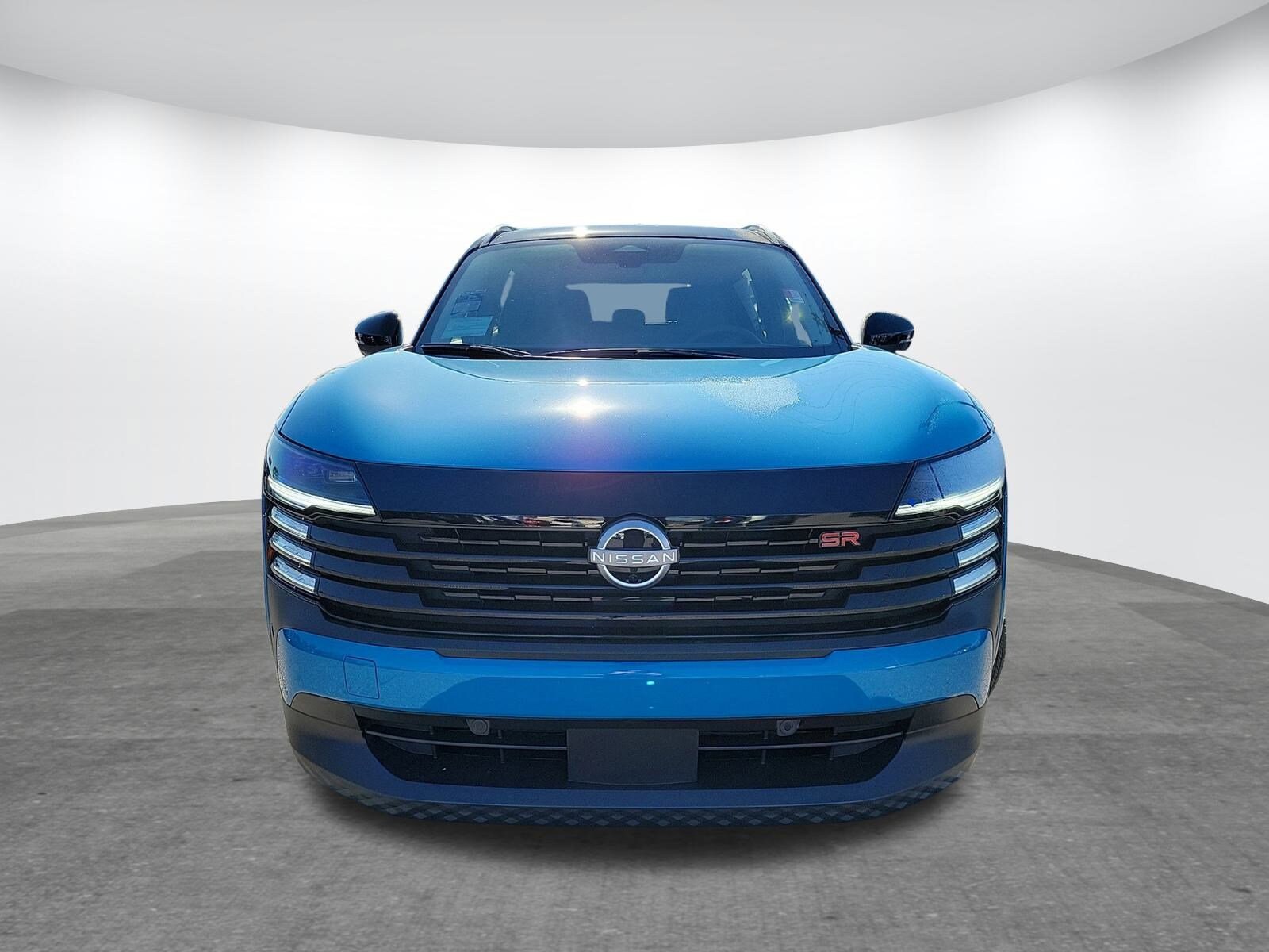 2025 Nissan Kicks SR photo 2