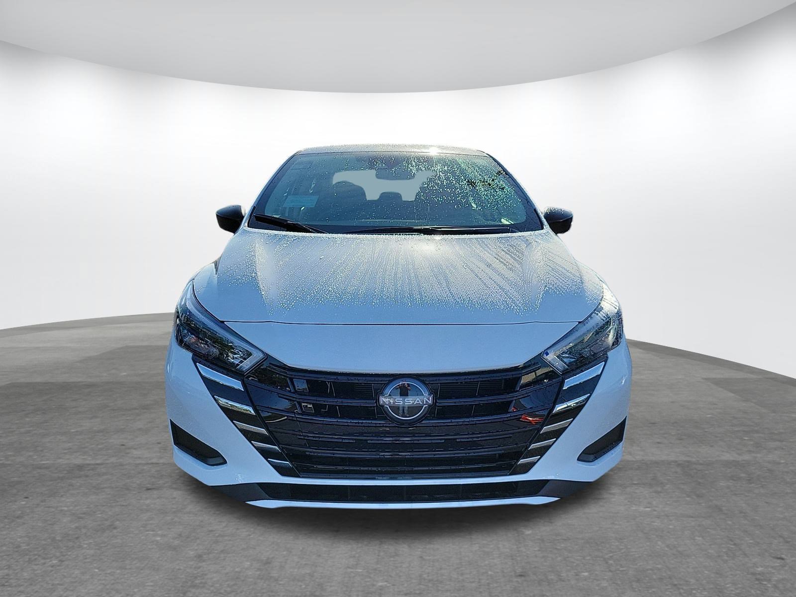 2025 Nissan Versa 1.6 S photo 2