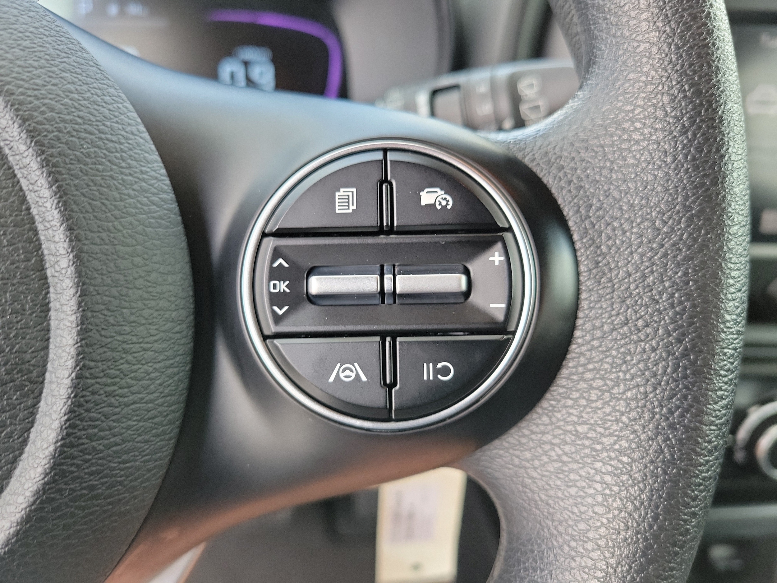 2025 Kia Soul LX - Photo 22