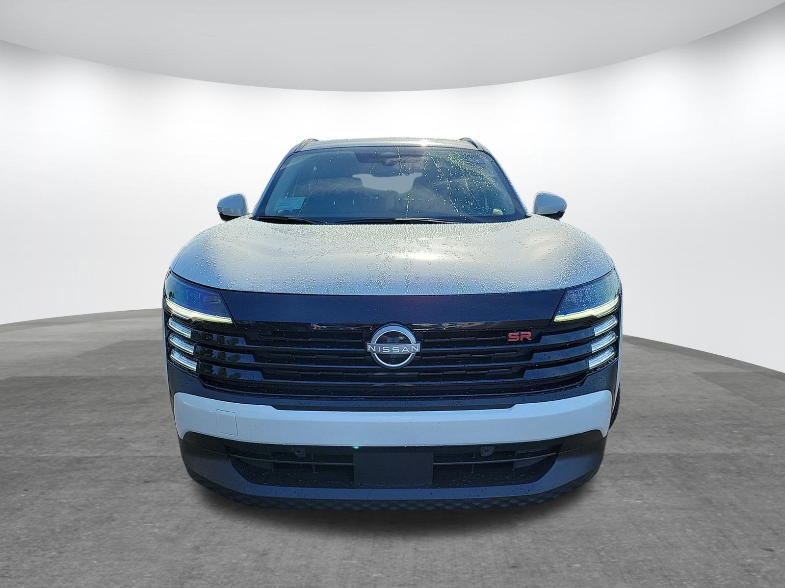 2025 Nissan Kicks SR photo 2