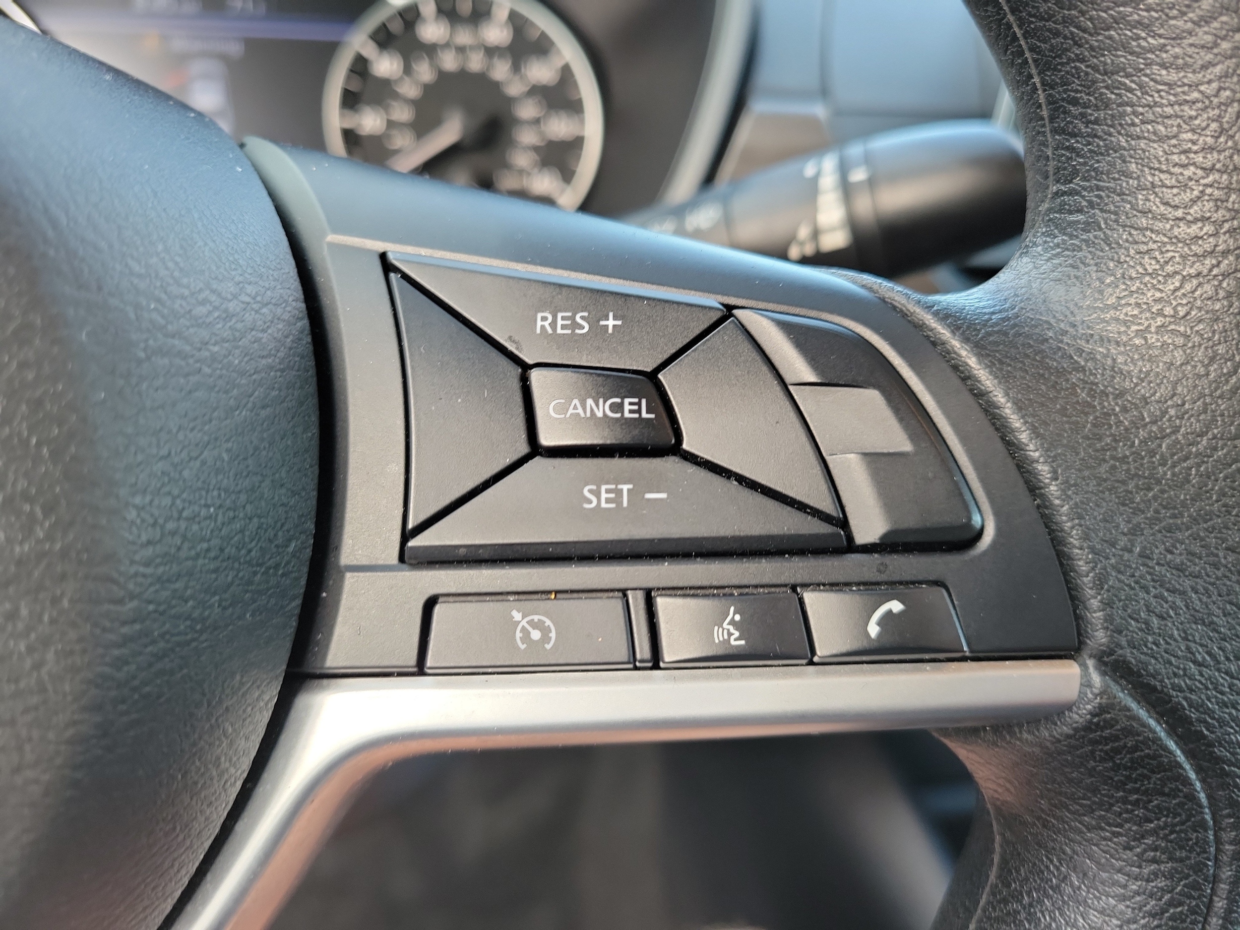 2025 Nissan Altima SV - Photo 22